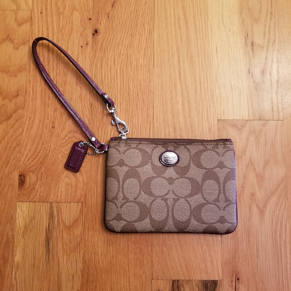 Small Coach Wristlet